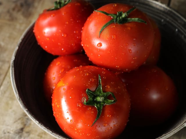 TOMATO (1KG)